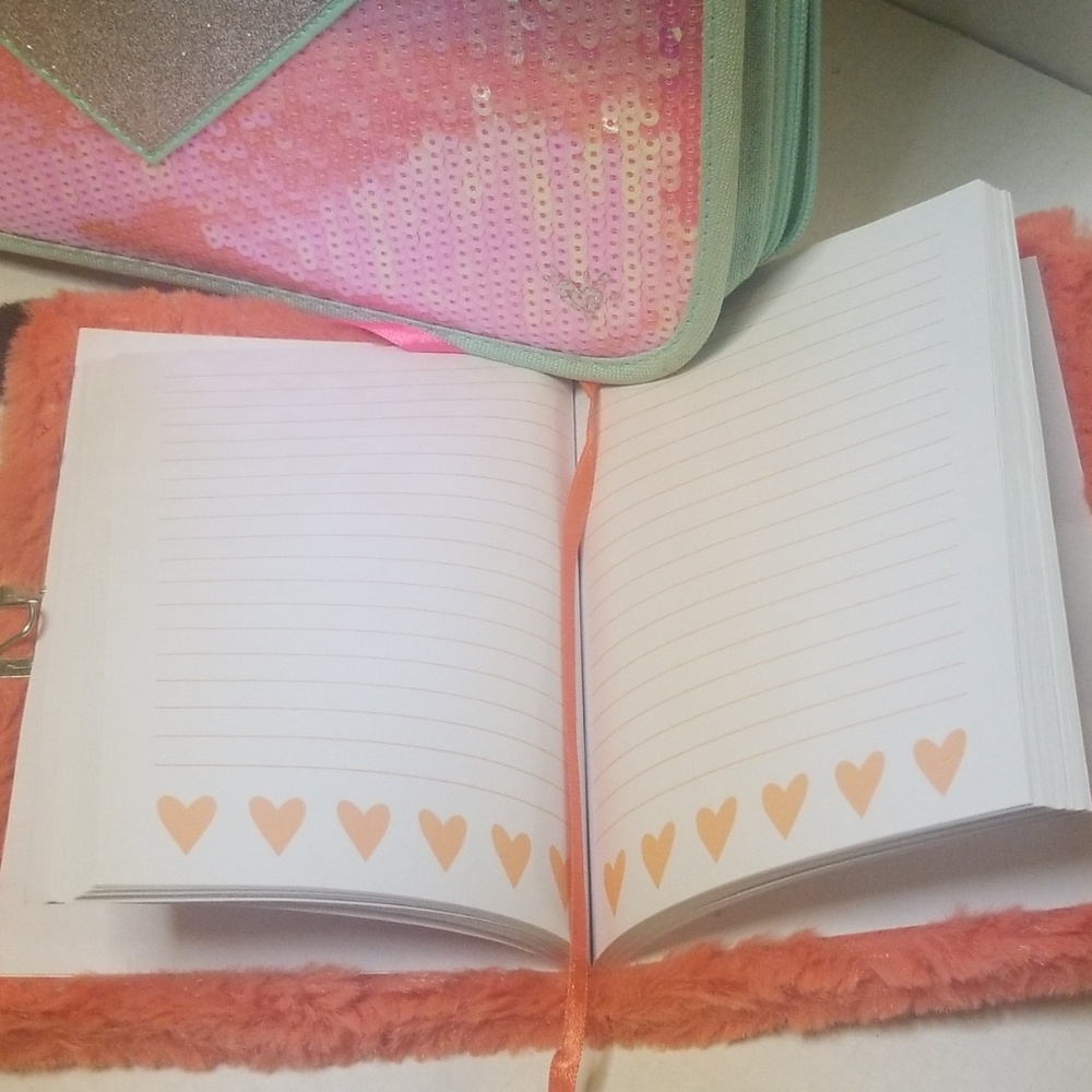Two Beautiful Notebooks. - Picture 2 of 7